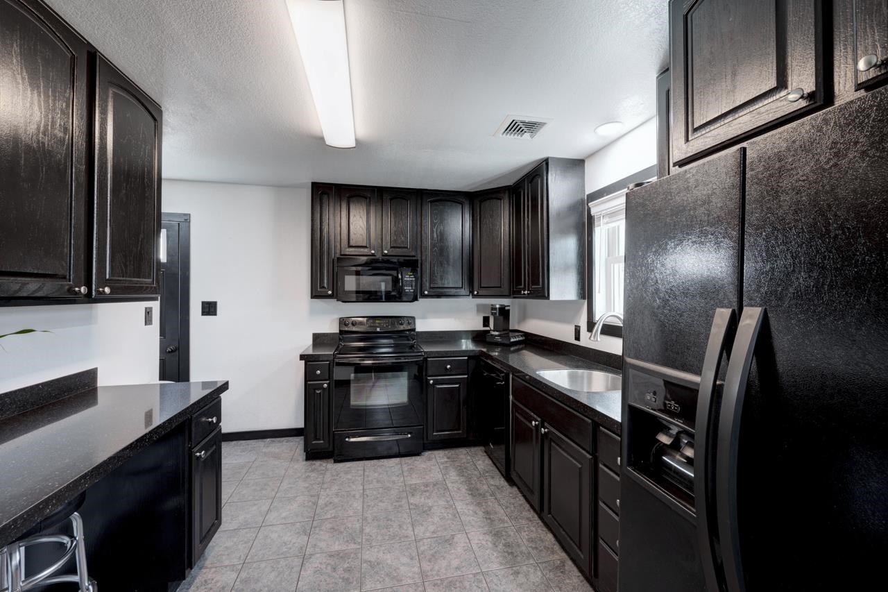 For Sale: 27696  85th Ct, Arkansas City KS